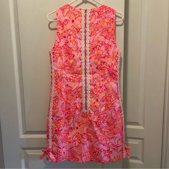 Lilly Pulitzer Mila Stretch Shift Days Bloom Size 10 - Picture 2 of 11